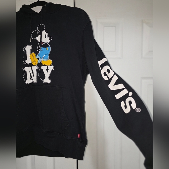 Levi's | Mickey Mouse "I ❤️ NY" | Black Graphic Hoodie for Women - Picture 3 of 4